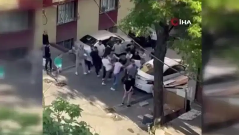Madde Bağımlısı Kapıları Zorlayınca, Komşulardan Meydan Dayağı