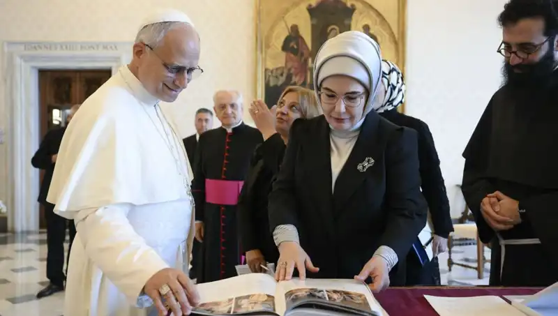 Emine Erdoğan ve Papa Leo'dan Gazze İçin Kritik Görüşme
