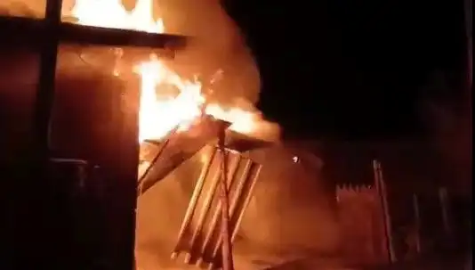 Karabük'te İki Ev Alev Alev Yandı: Yangının Nedeni Ne?