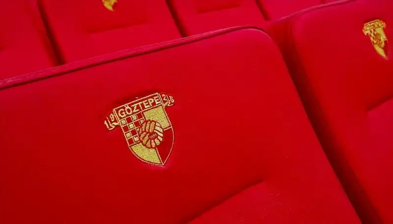 Göztepe, Vizyonunu Genişletiyor: Junior Olaitan ile Anlaşma Sağladı
