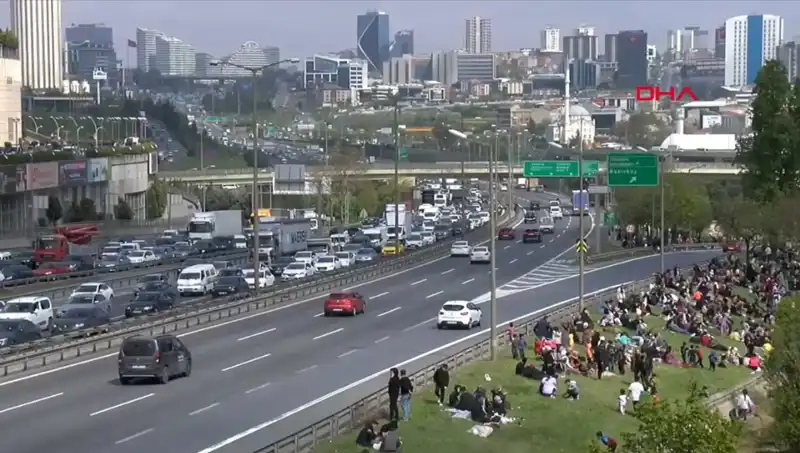 Deprem Sonrası İnanılmaz Trafik Yoğunluğu: Artış Yüzde 56!