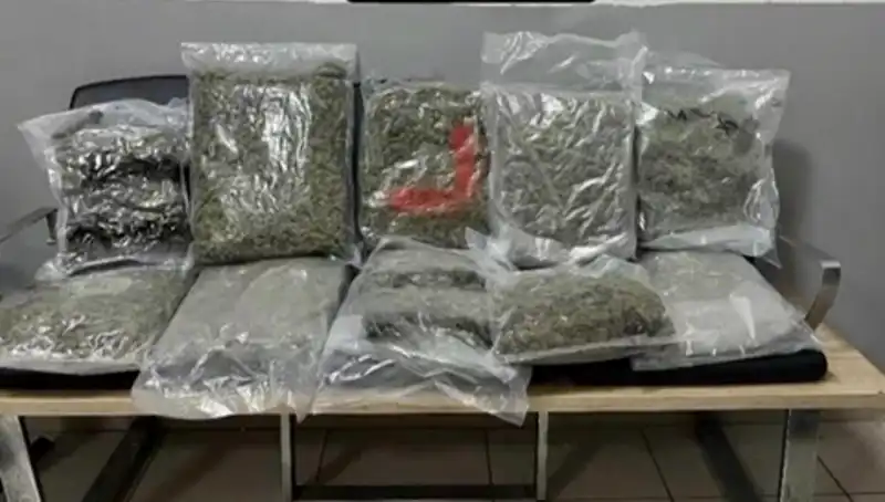 İzmir'de Son Bir Hafta İçinde 92 Şüpheli Gözaltına Alındı