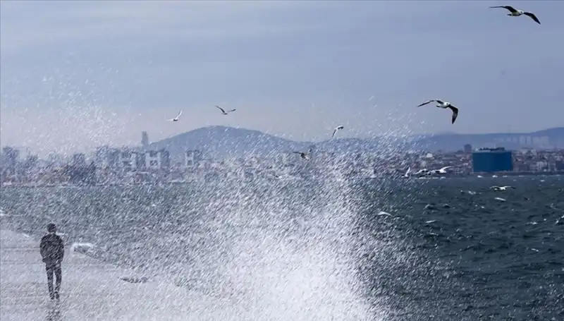 Marmara ve Ege Denizi İçin Kuvvetli Rüzgar Uyarısı Geldi!