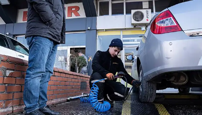 Hatalı Lastik Basıncı, Trafikte Tahribat Yaratıyor: Kazalardaki Artış Endişe Verici