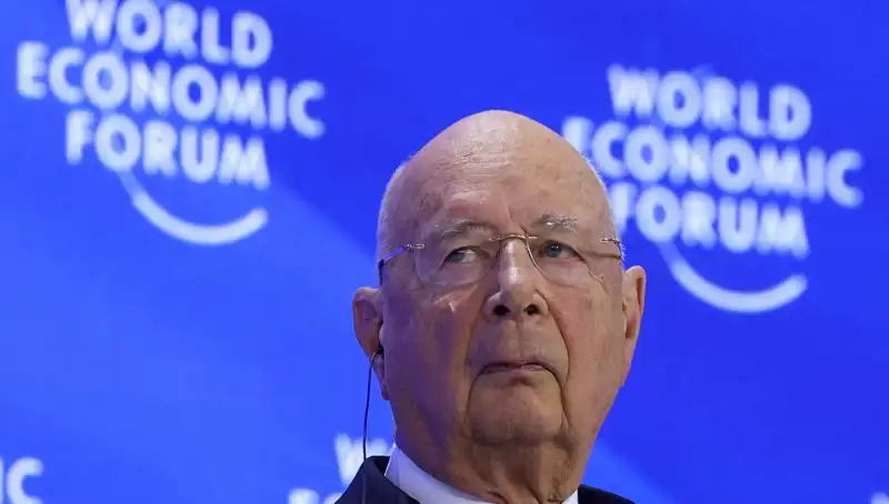 Davos'ta Sarsıntı: İfşacı Mektubu Yönetici İstifalarına Yol Açtı