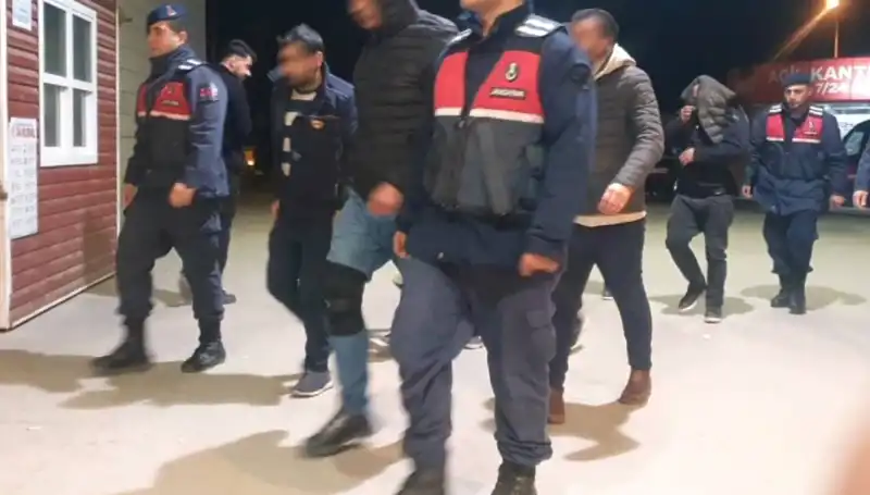 Uyuşturucu Partisi: Bağ Evinde Şok Baskın Gerçekleşti